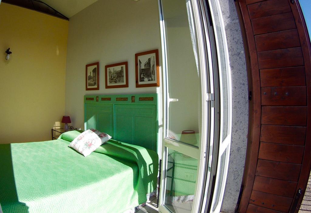 Agriturismo Valle Siriaca Кастельнуово-ди-Порто Экстерьер фото